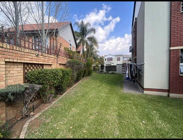 3 BEDROOM TOWNHOUSE FOR SALE IN EQUESTRIA
